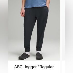 lululemon athletica Men's Dark Gray Joggers